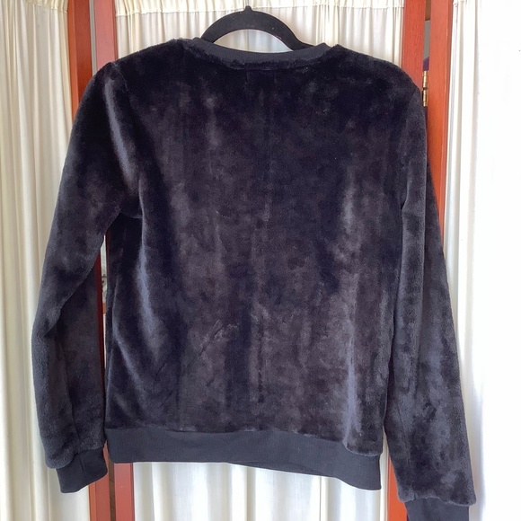 Epic Threads NWT Girls Black Fleece Sweatshirt With Sequin Stars Size XL - Picture 3 of 8